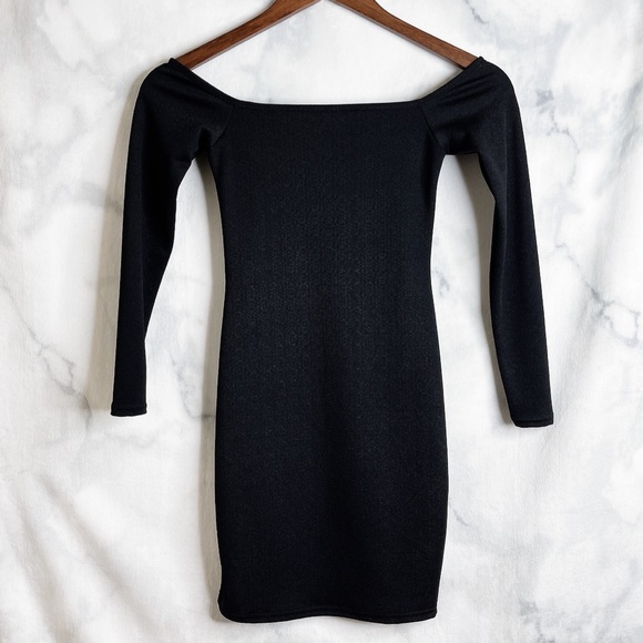 NWT PrettyLittleThing Dress - Picture 2 of 3